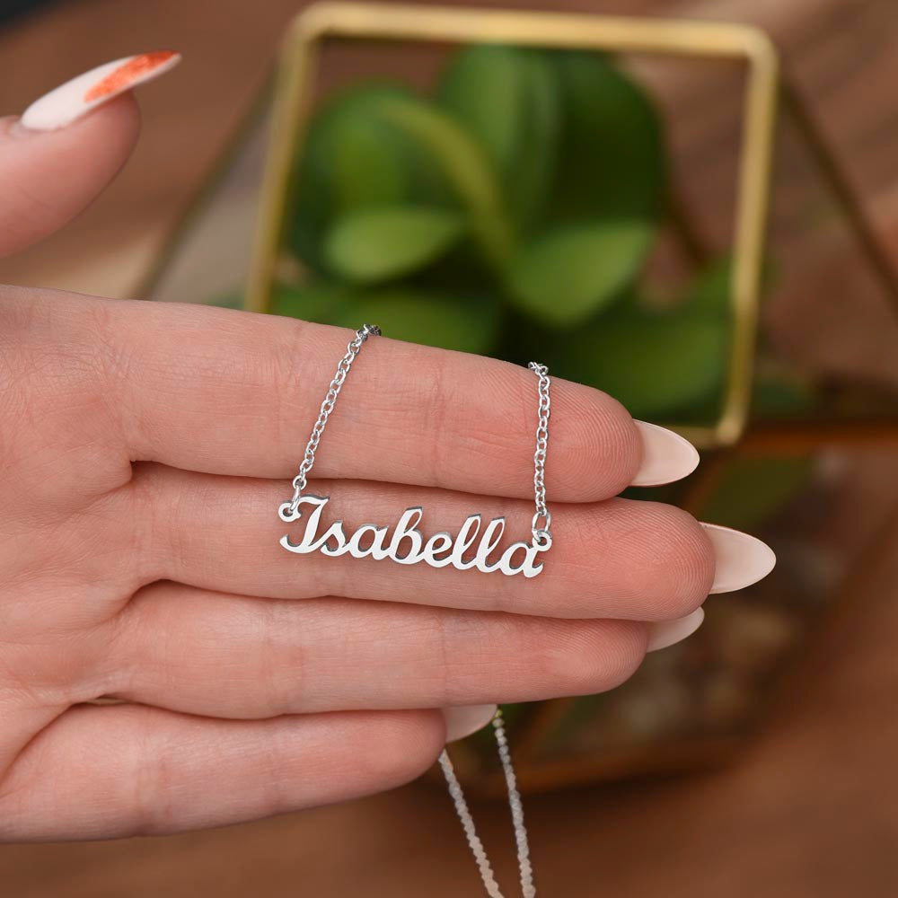 π The Heart of Her Name β Custom Name Necklace for Mom