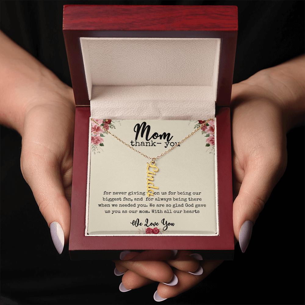 💖 “Names Close to Her Heart” – Vertical Bar Name Necklace for Mom